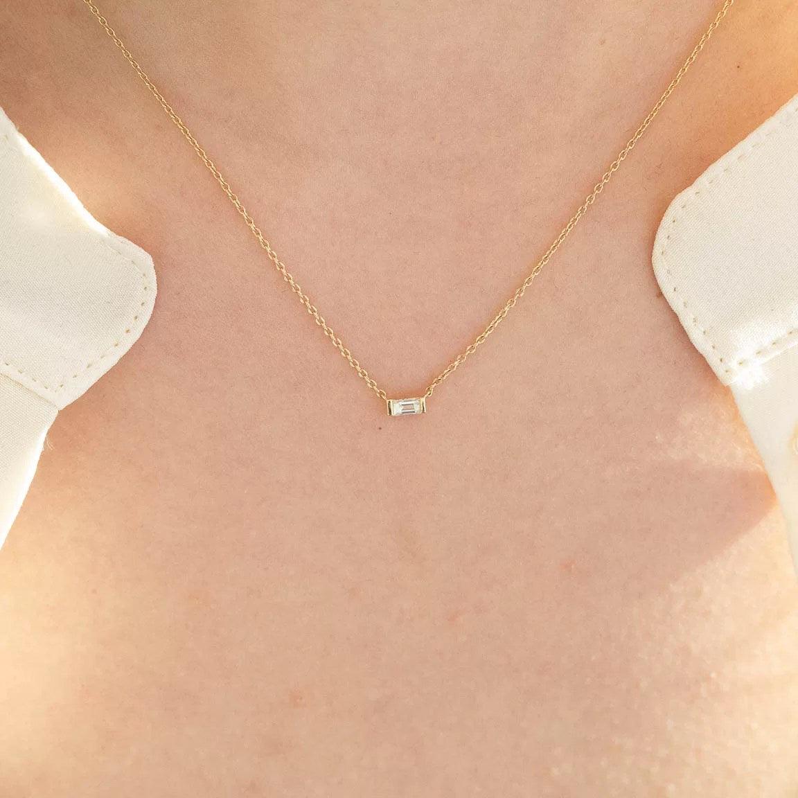 14k Gold Single Baguette Diamond Necklace - Aureli Jewelry