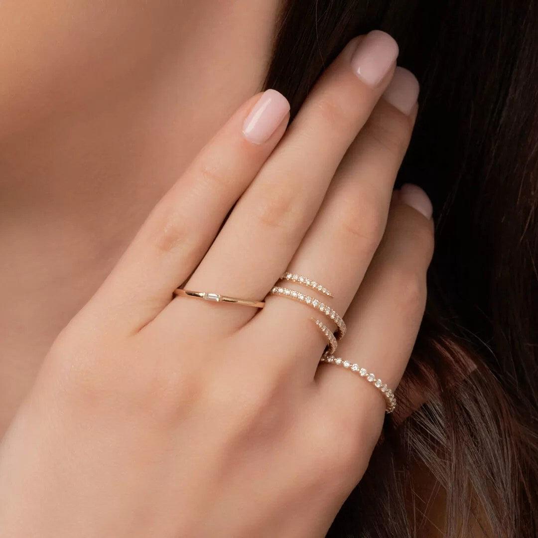 14k Gold Single Diamond Baguette Ring - Aureli Jewelry